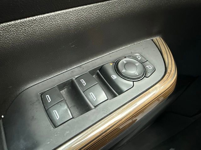 Used 2023 GMC Acadia SLE w/ Driver Convenience Package image 24