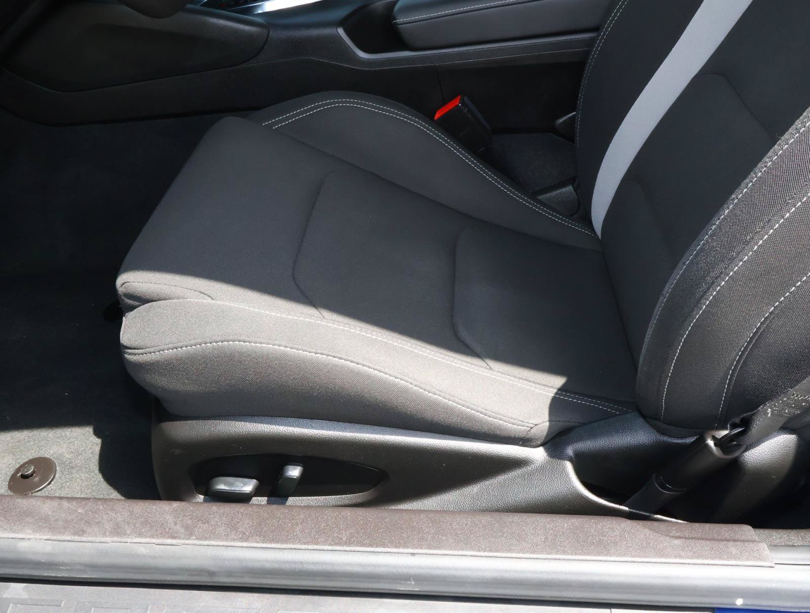 Used 2023 Chevrolet Camaro SS RWD image 11