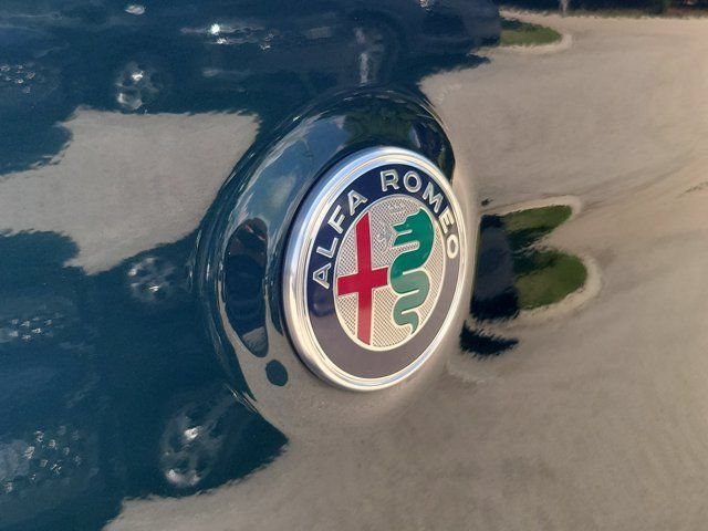 Used 2021 Alfa Romeo Stelvio Ti Sport AWD/4WD image 10