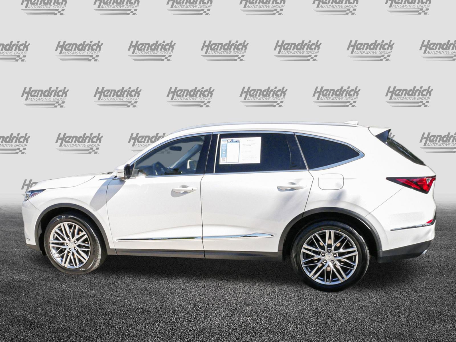 Used 2024 Acura MDX SH-AWD w/ Advance Package image 7