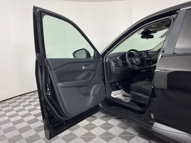 New 2026 Nissan Rogue SV image 16