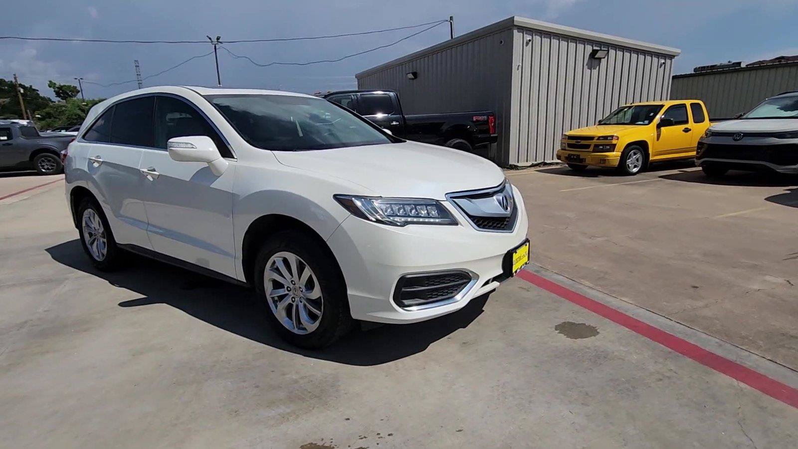 Used 2016 Acura RDX w/ Tech & AcuraWatch Plus Pack FWD image 2