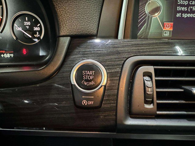 Used 2014 BMW 550i xDrive Sedan AWD/4WD image 23