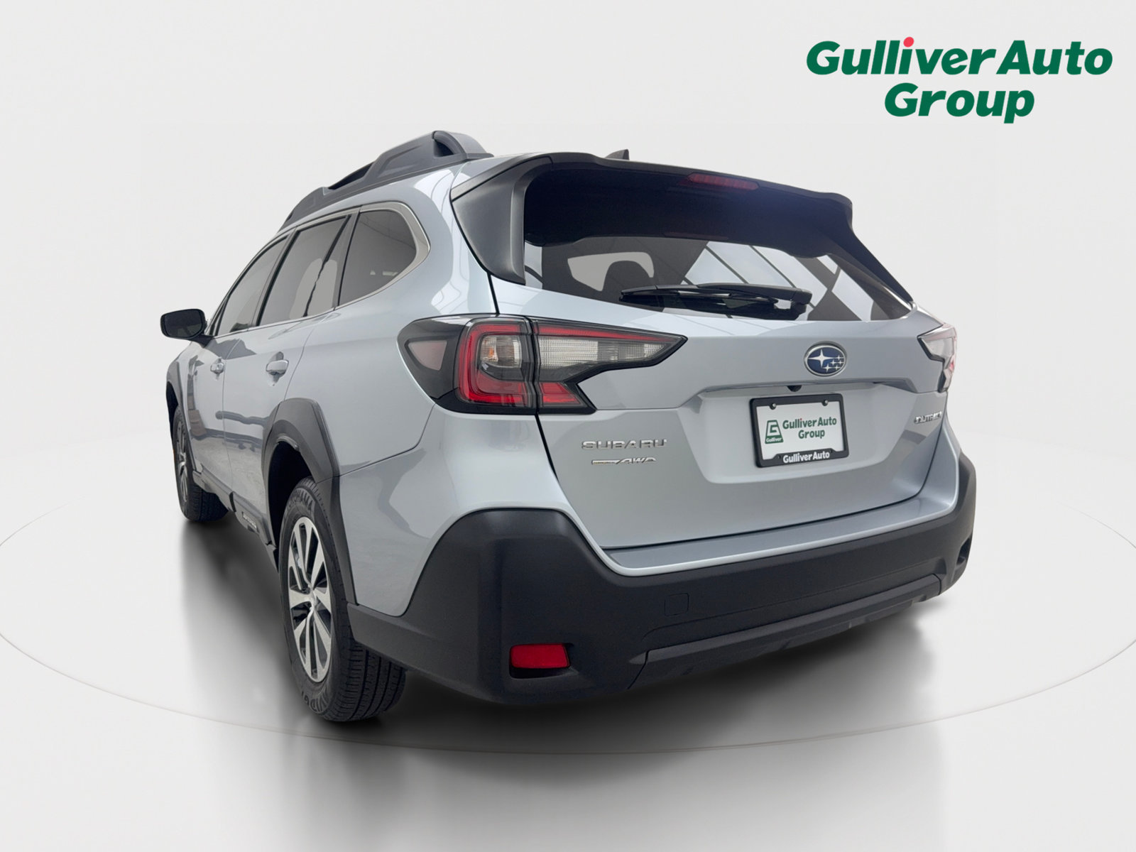 Used 2023 Subaru Outback Premium AWD/4WD image 5