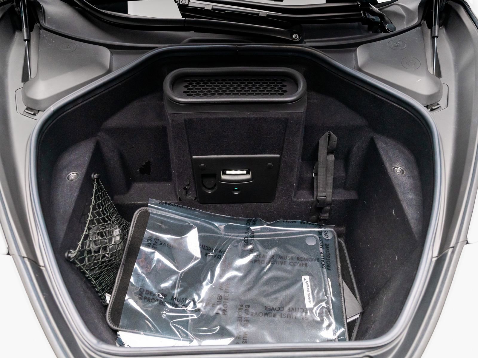 Used 2019 McLaren 720S Performance RWD image 40