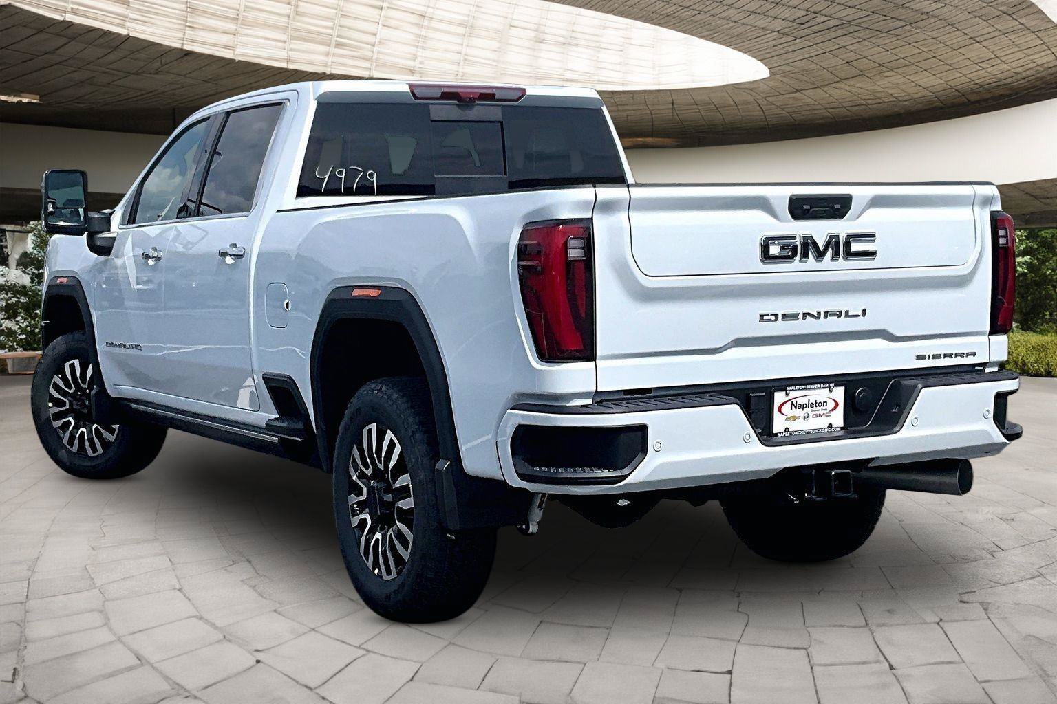 New 2026 GMC Sierra 2500 Denali Ultimate AWD/4WD image 3