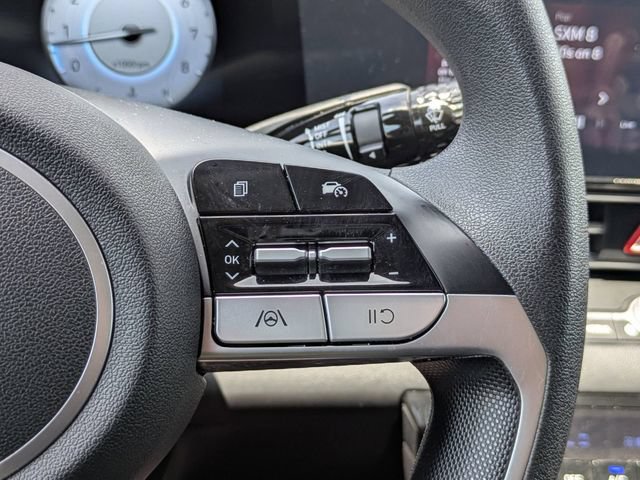 Used 2024 Hyundai Elantra SEL FWD image 27