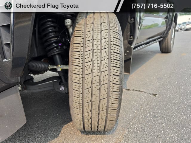 Used 2024 Toyota Tacoma Limited w/ Limited Package (LT) AWD/4WD image 14