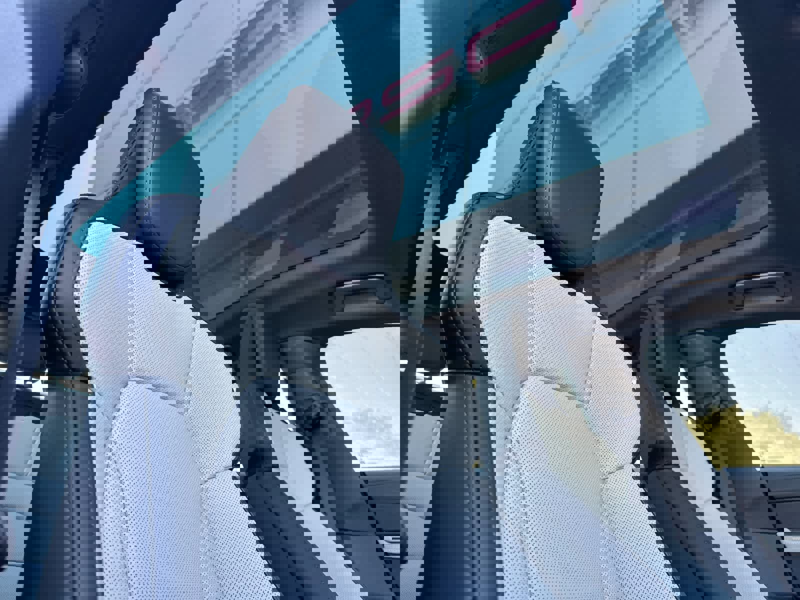 New 2026 Porsche Taycan 4S image 17