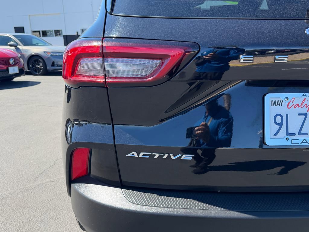 Used 2024 Ford Escape Active image 11