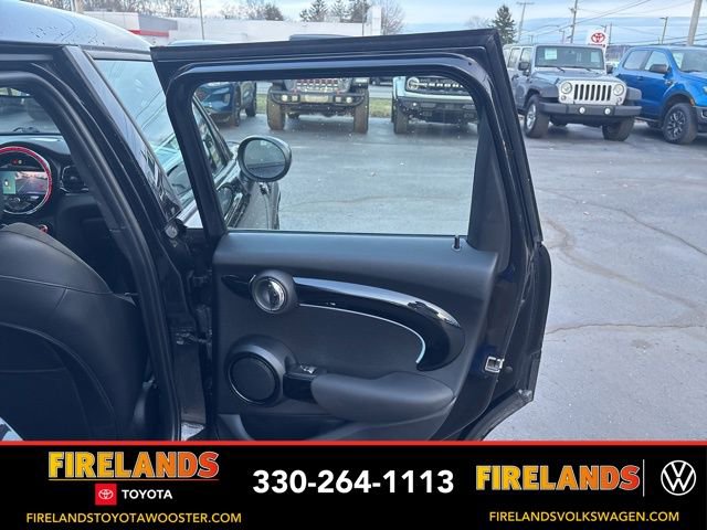 Used 2023 MINI Cooper S w/ Signature Upholstery Package image 42