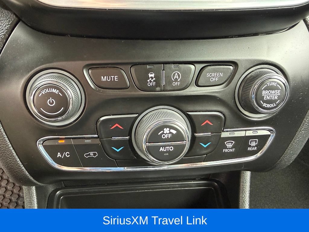 Used 2021 Jeep Cherokee Trailhawk w/ Sun, Sound & Nav Group AWD/4WD image 26