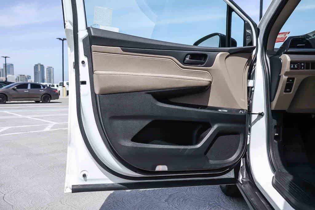Used 2023 Honda Odyssey EX image 20