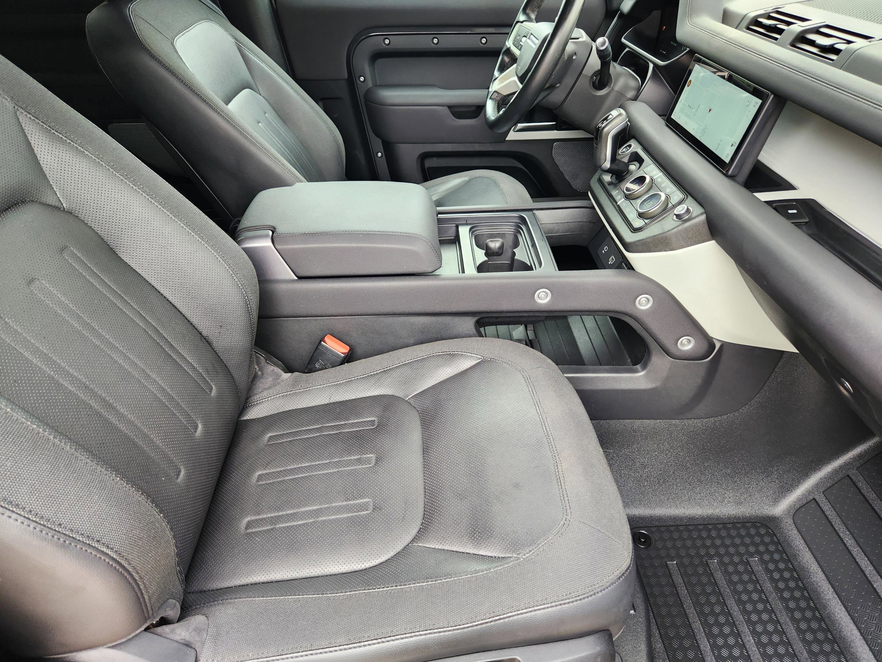 Used 2021 Land Rover Defender 90 S AWD/4WD image 7