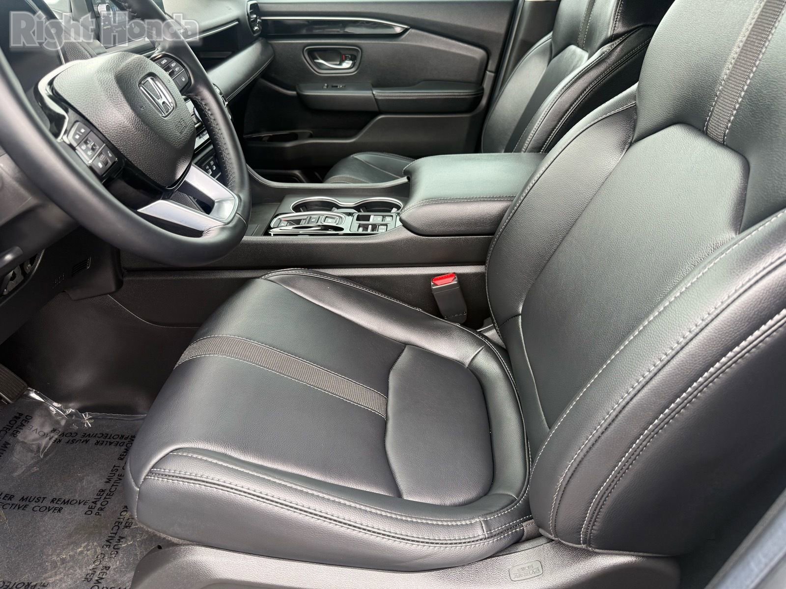 Certified 2025 Honda Pilot Touring image 14