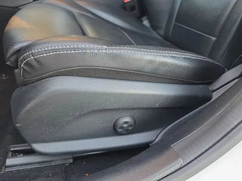 Used 2019 Mercedes-Benz C 300 Sedan image 14