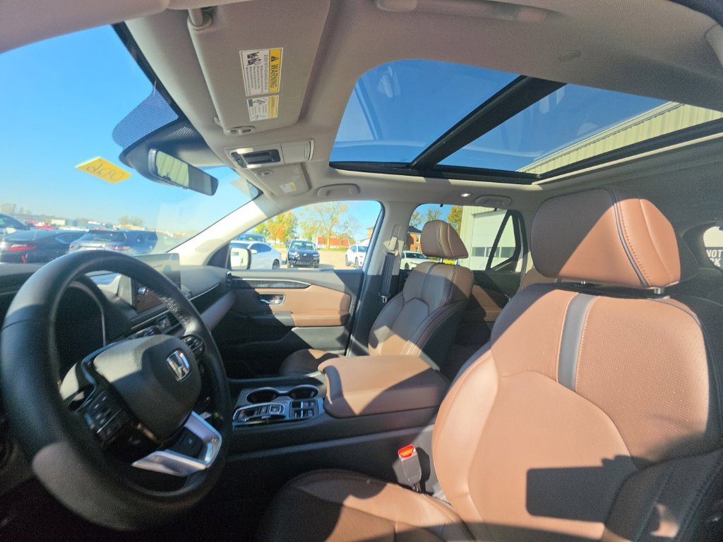 Certified 2025 Honda Pilot Elite image 15
