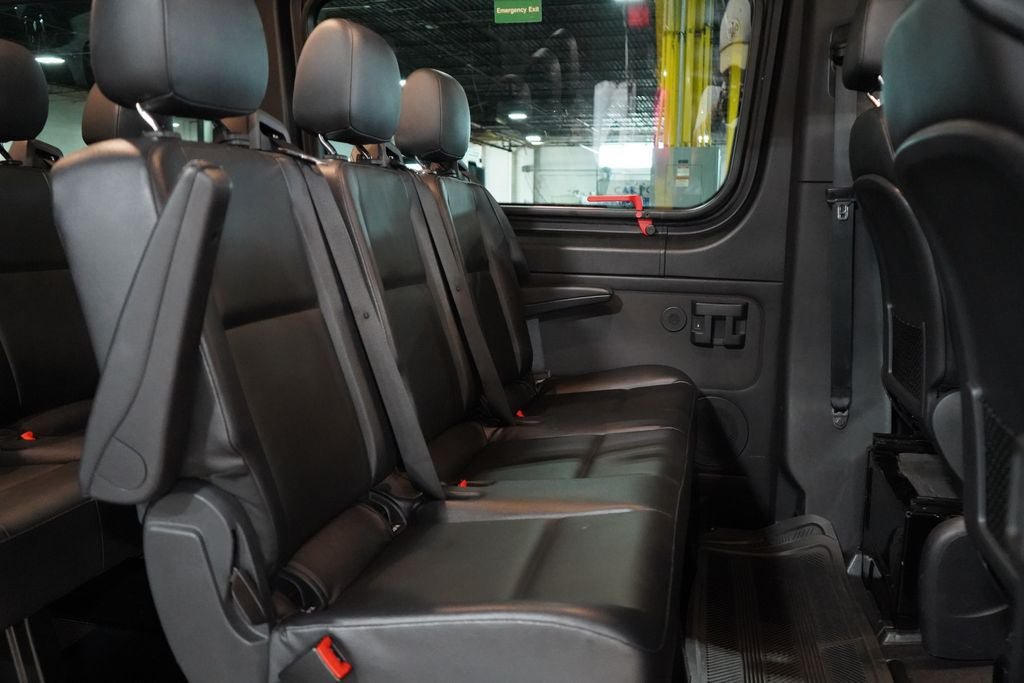 Used 2020 Mercedes-Benz Sprinter 2500 image 23