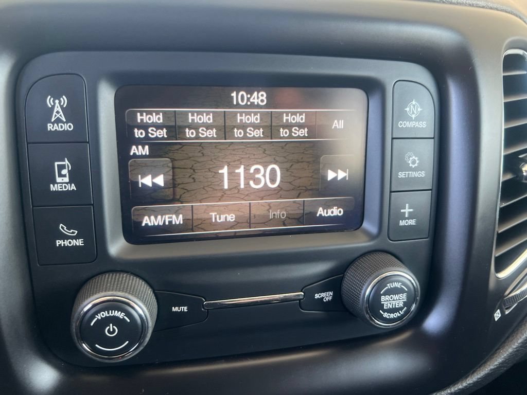 Used 2018 Jeep Compass Latitude w/ Cold Weather Group AWD/4WD image 55