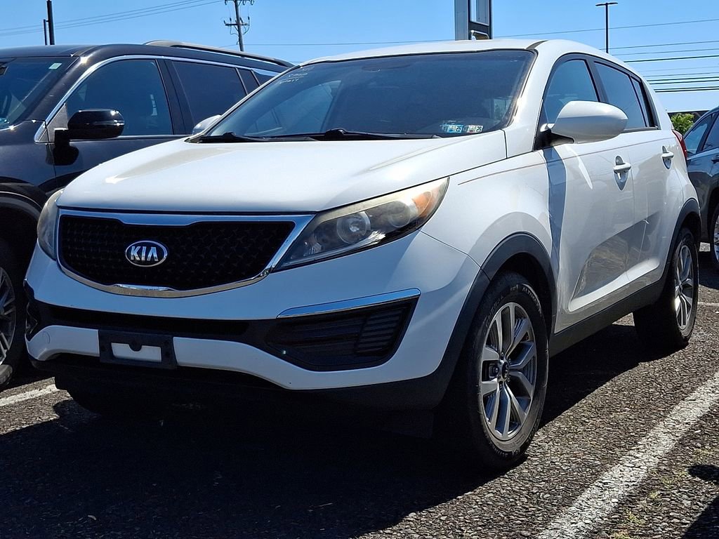 Used 2015 Kia Sportage LX FWD image 2