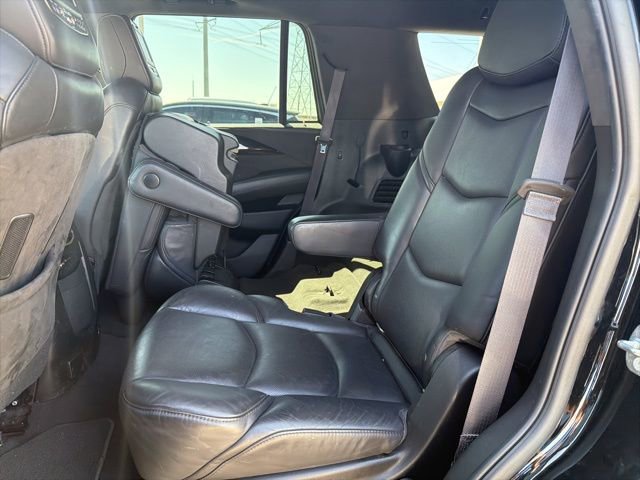 Used 2016 Cadillac Escalade Platinum image 6