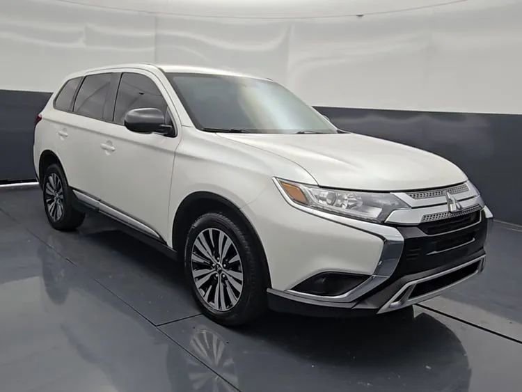 Used 2020 Mitsubishi Outlander SE AWD/4WD image 4