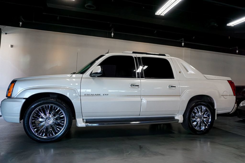 Used 2004 Cadillac Escalade EXT AWD/4WD image 22