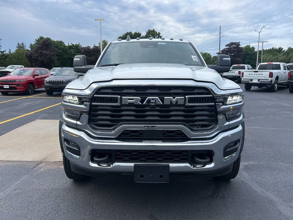 New 2025 RAM 5500 Tradesman AWD/4WD image 2