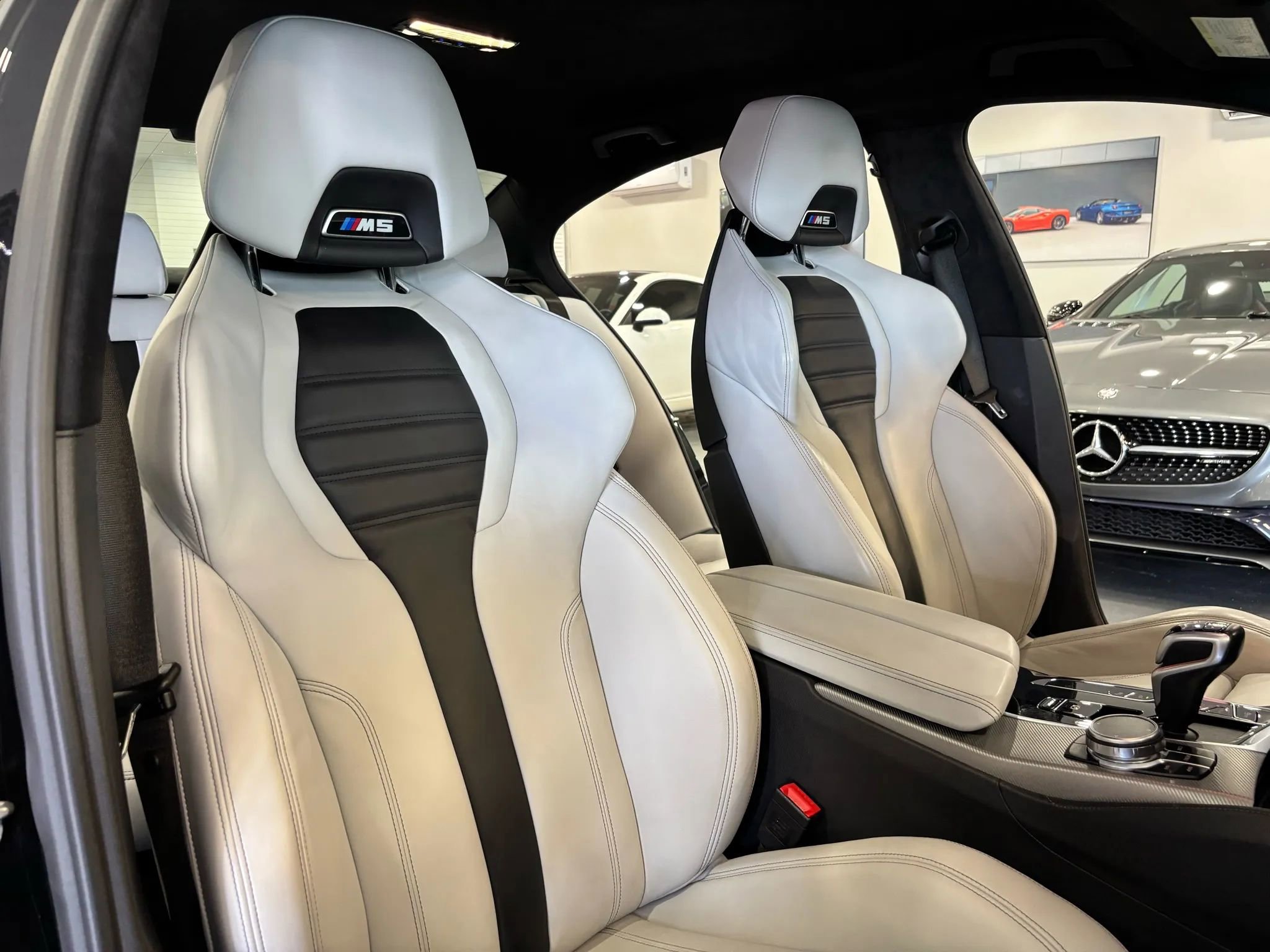 Used 2023 BMW M5 image 23