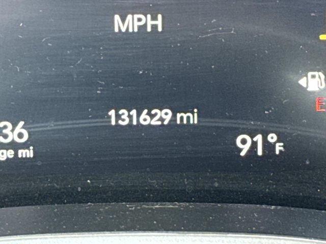 Used 2020 Chrysler Pacifica Touring-L FWD image 29