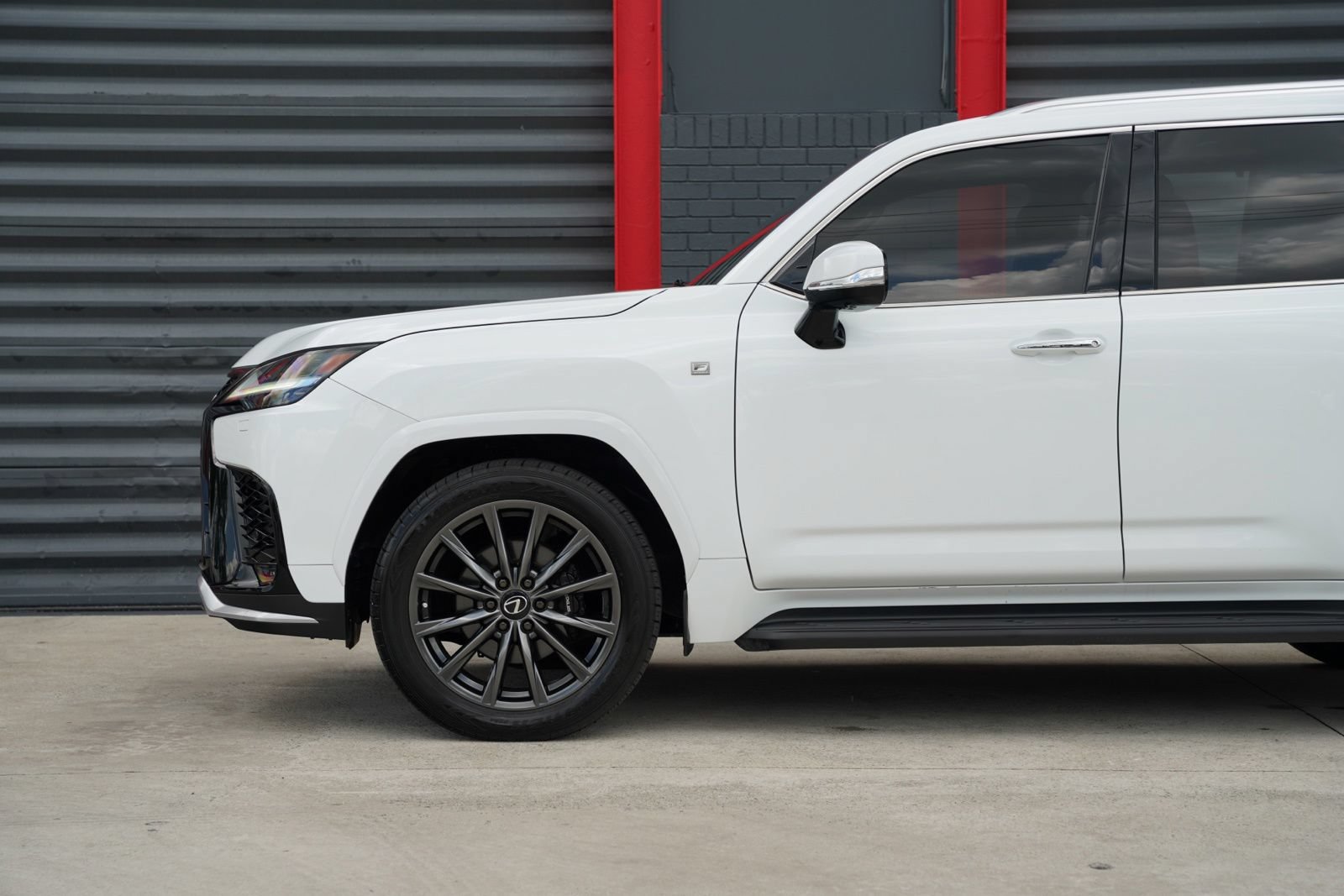 Used 2024 Lexus LX 600 F Sport AWD/4WD image 13