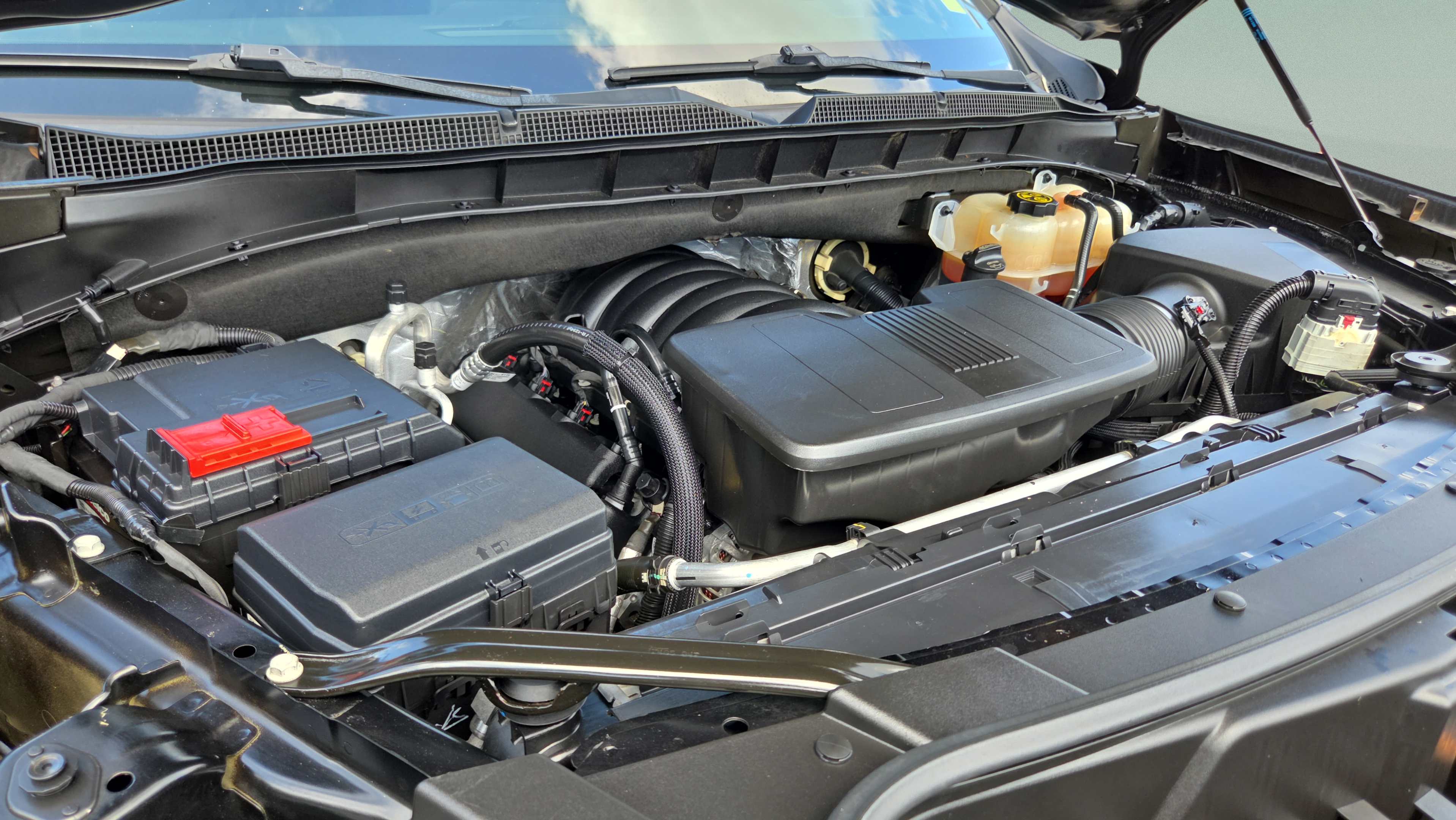 Certified 2023 Chevrolet Suburban High Country AWD/4WD image 22