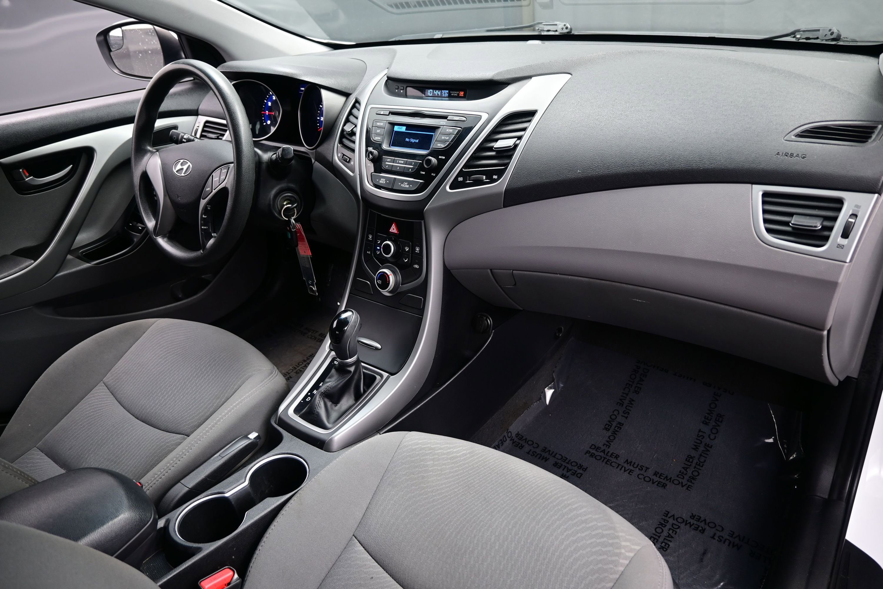 Used 2015 Hyundai Elantra SE FWD image 13