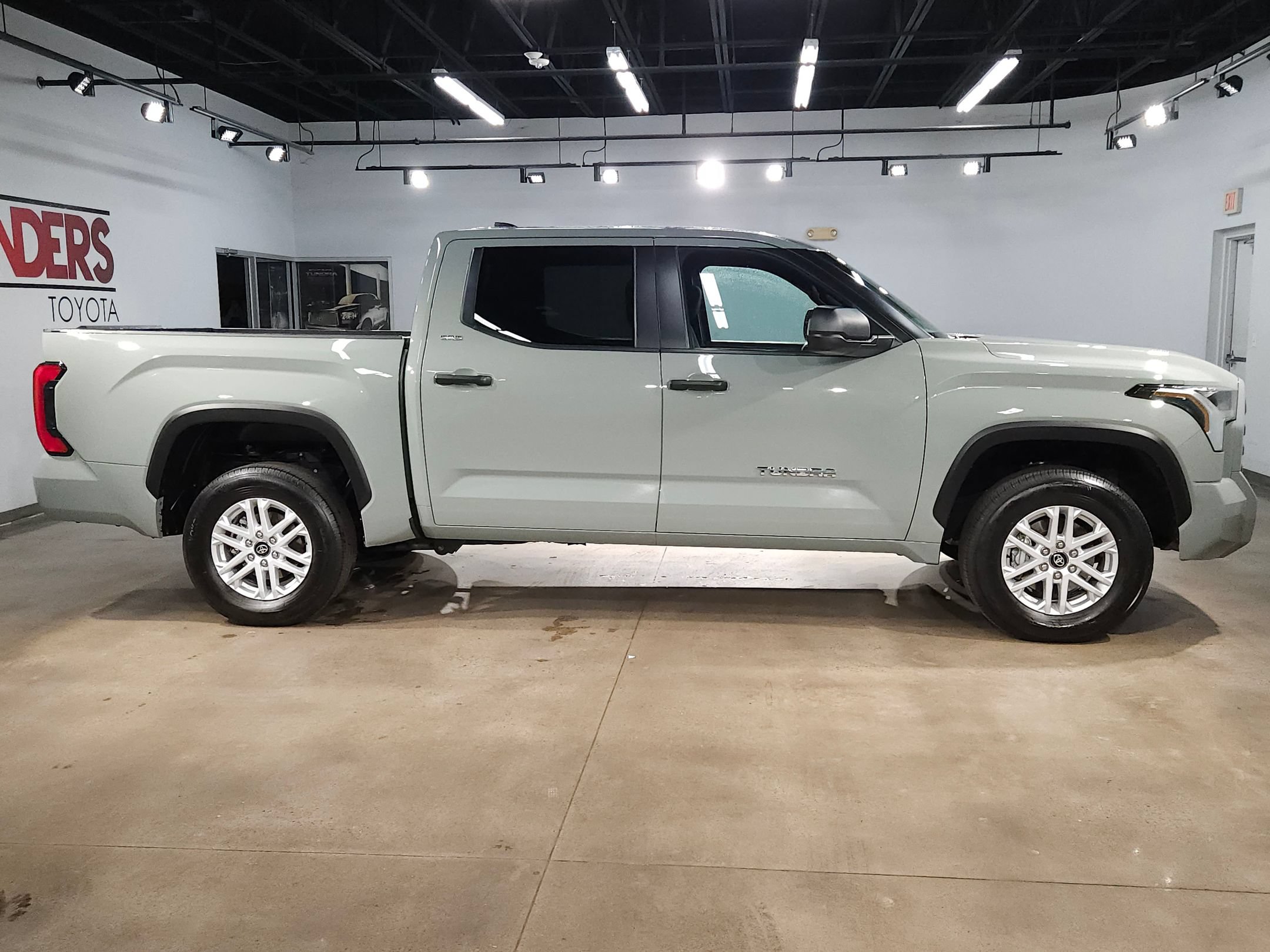 Certified 2025 Toyota Tundra SR5 AWD/4WD image 8