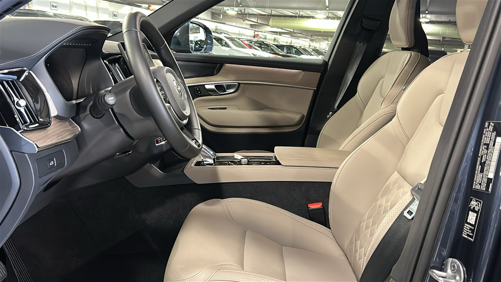 Certified 2026 Volvo XC90 B6 Plus AWD/4WD image 10