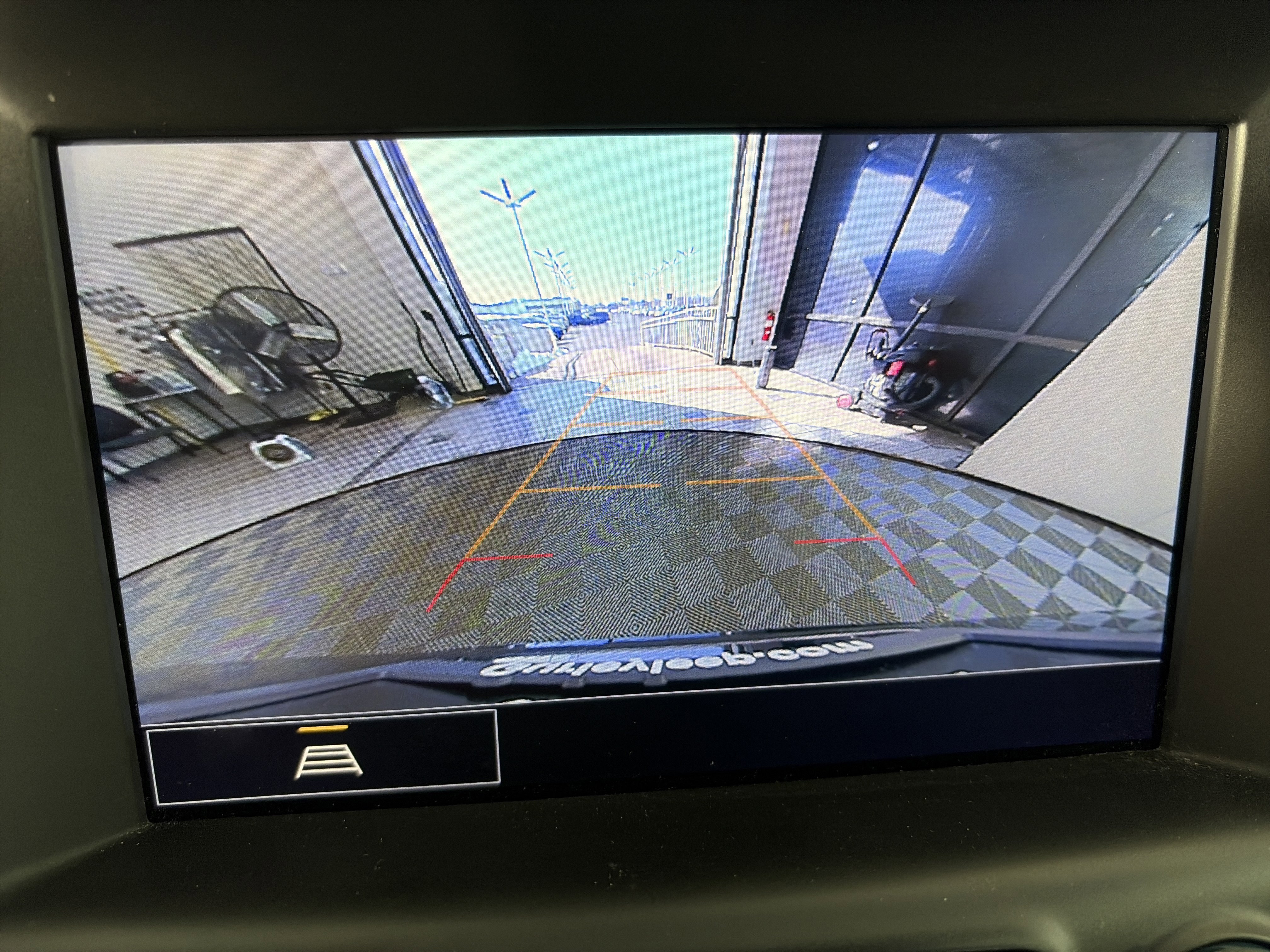 Used 2023 GMC Terrain SLT image 24