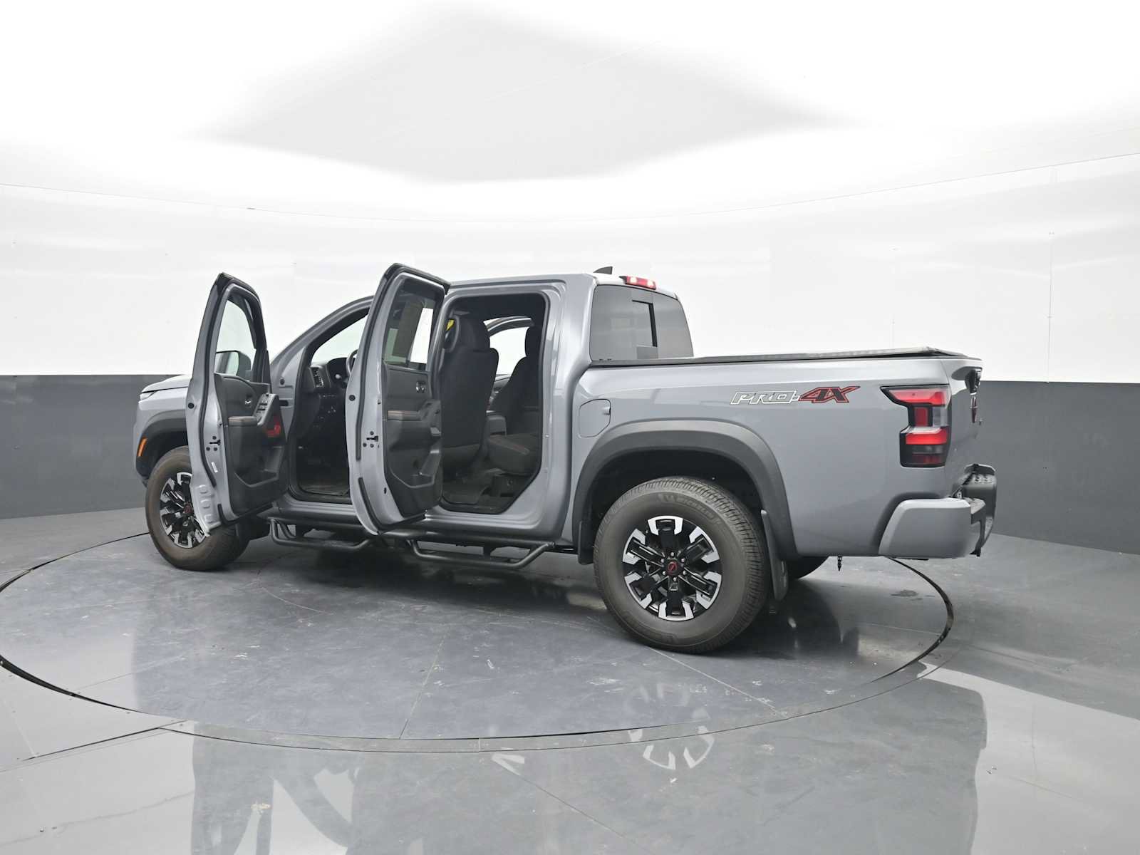 Used 2023 Nissan Frontier PRO-4X w/ Pro Convenience Package AWD/4WD image 45