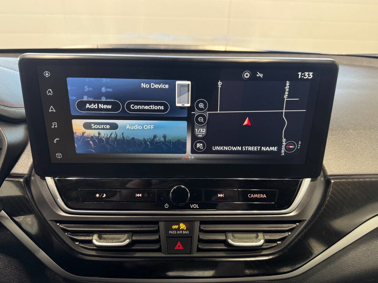 Used 2025 Nissan Altima 2.5 SR image 32