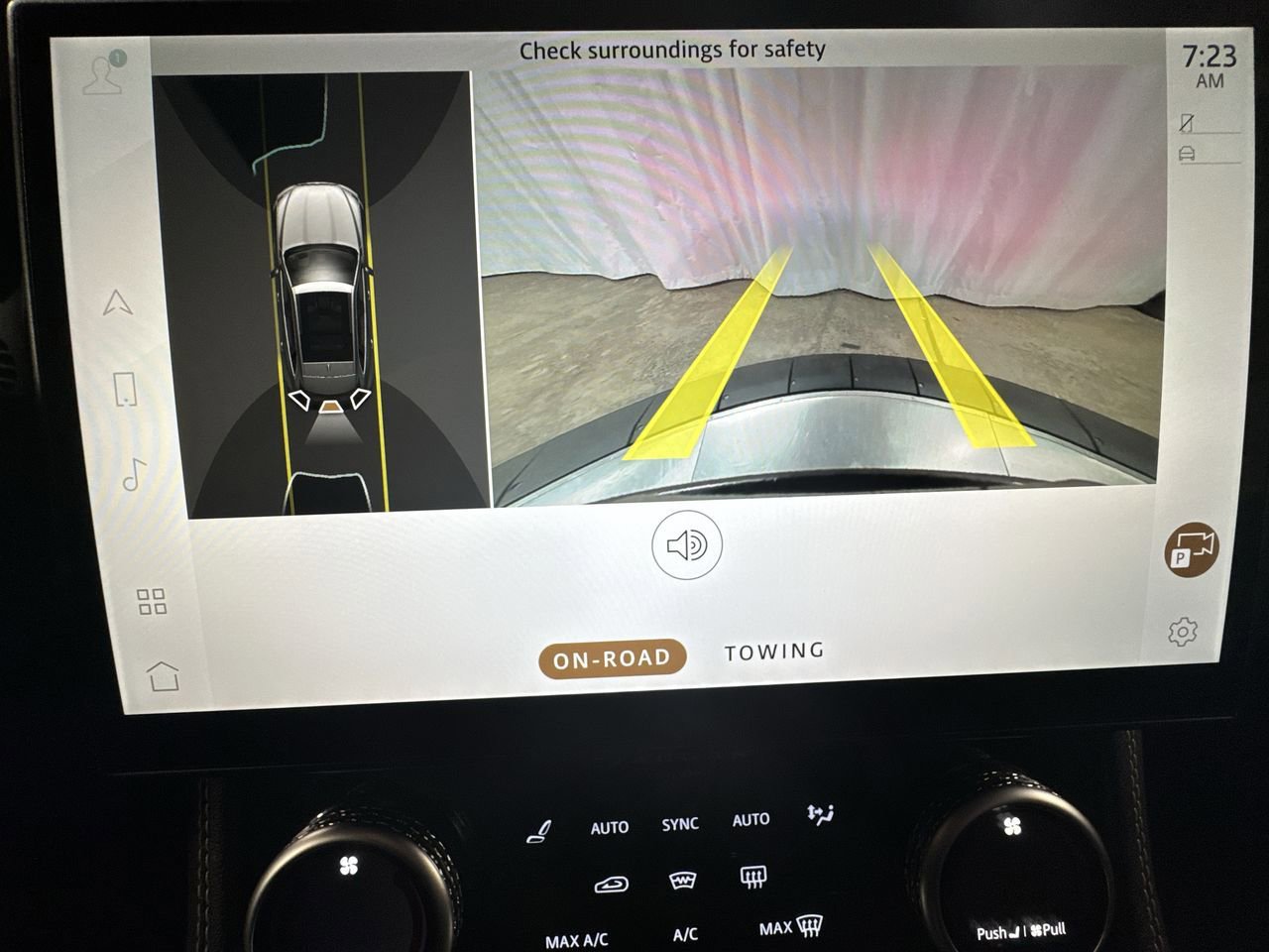 Used 2025 Jaguar F-PACE R-Dynamic S image 21