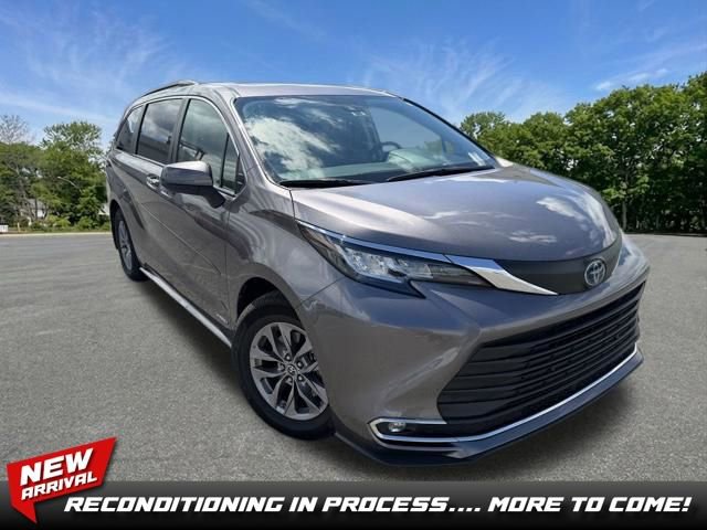 Used 2021 Toyota Sienna XLE w/ XLE Plus Package AWD/4WD video 1