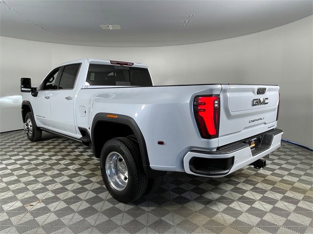 New 2026 GMC Sierra 3500 Denali Ultimate image 12