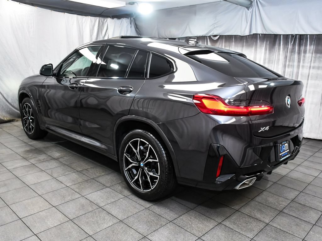 Used 2025 BMW X4 xDrive30i AWD/4WD image 4