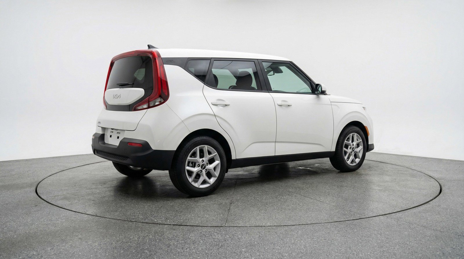 Used 2025 Kia Soul LX w/ LX Technology Package FWD image 7