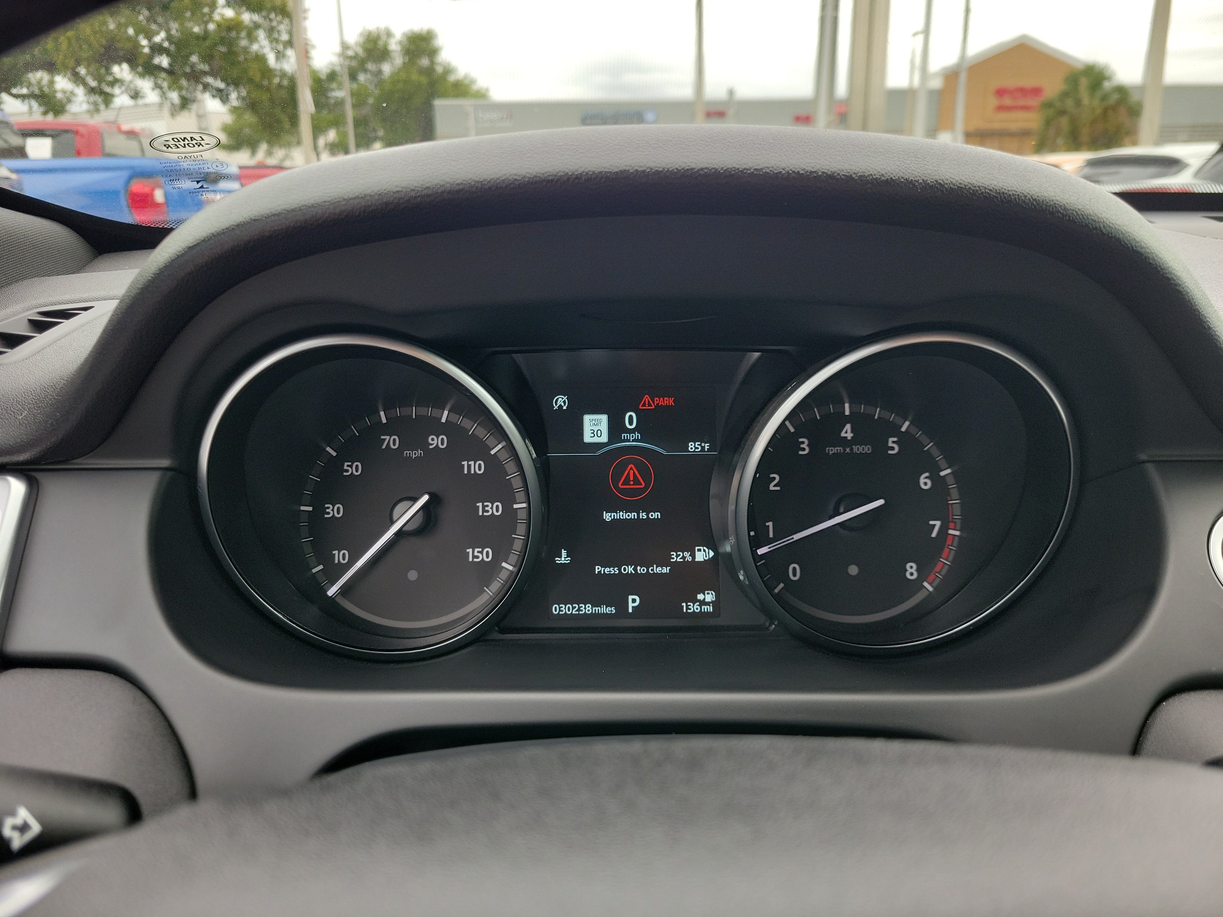Used 2019 Land Rover Discovery Sport HSE AWD/4WD image 32
