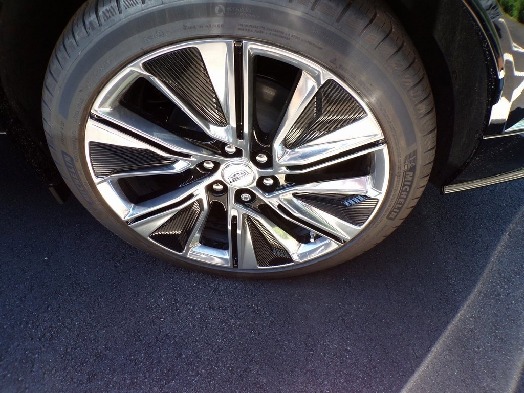 New 2025 Cadillac Lyriq Luxury image 10