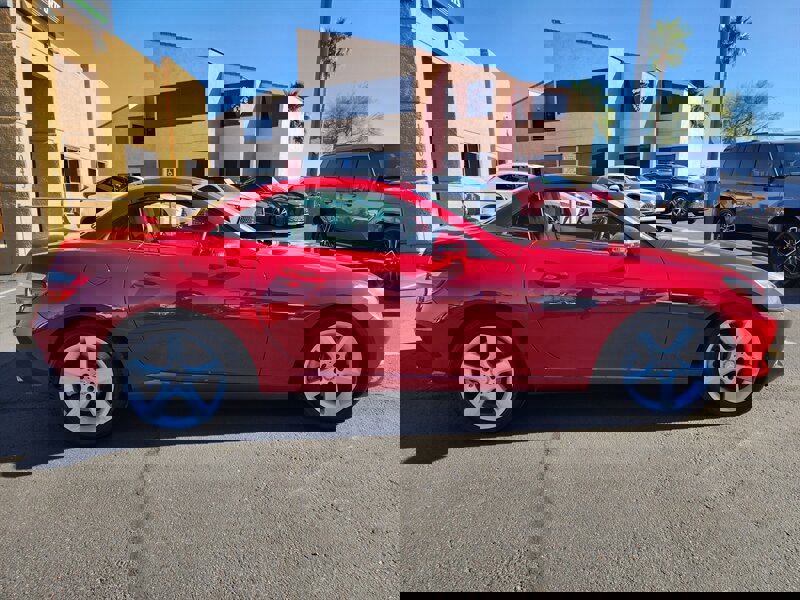 Used 2015 Mercedes-Benz SLK 250 w/ Premium Package image 3