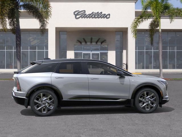 New 2026 Cadillac Optiq Luxury 2 RWD image 5