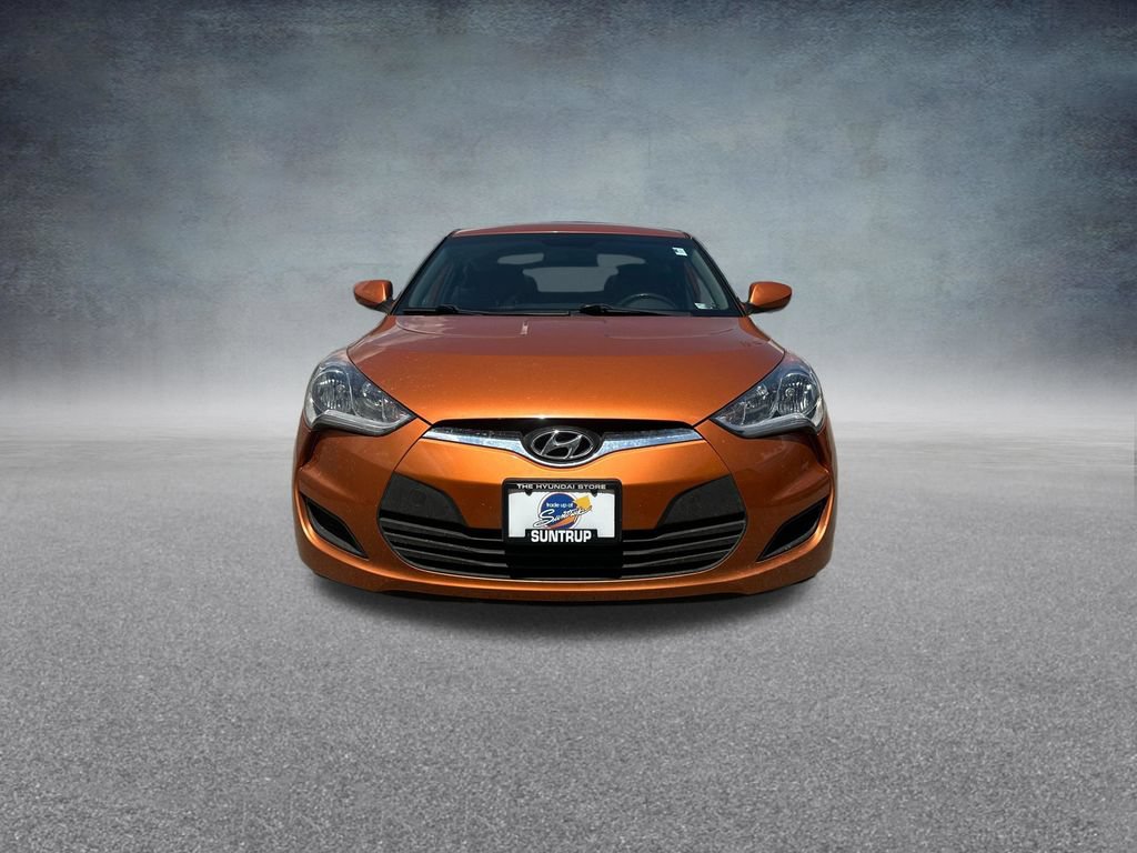 Used 2016 Hyundai Veloster FWD image 6
