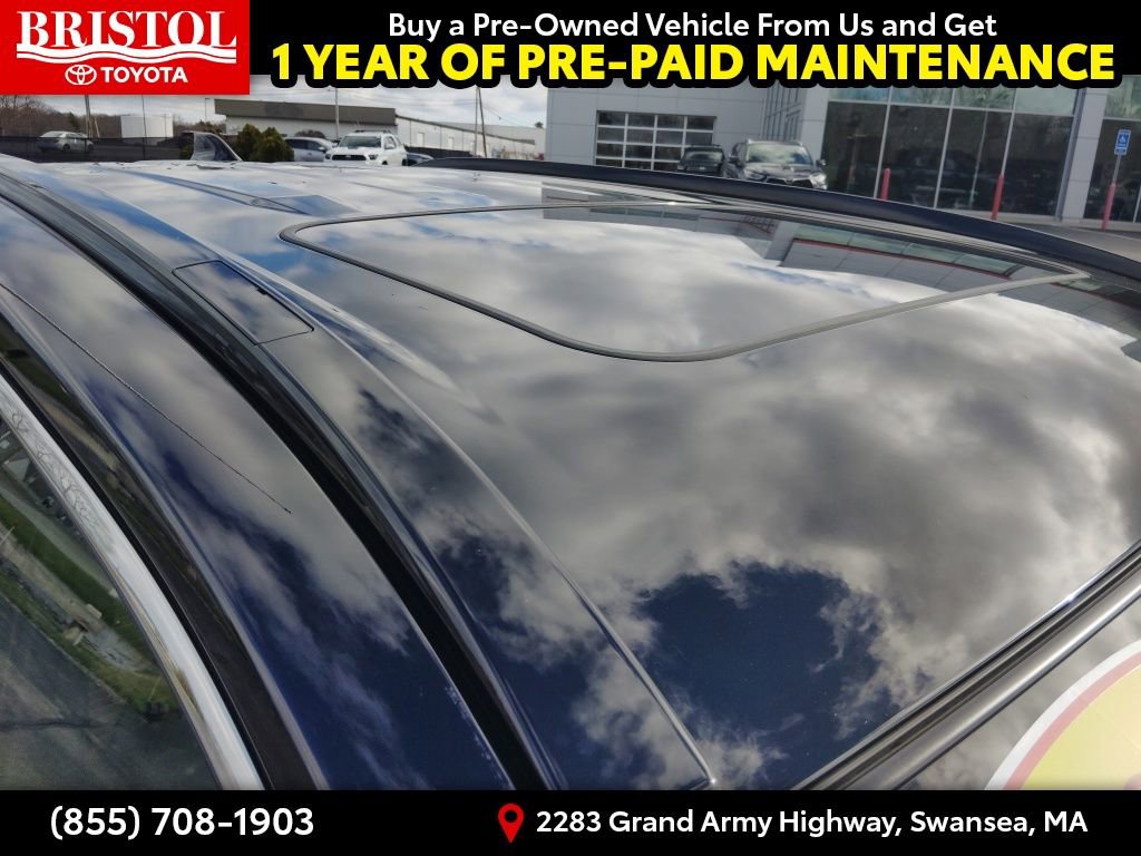 Used 2023 Toyota RAV4 XSE w/ Weather Package image 11