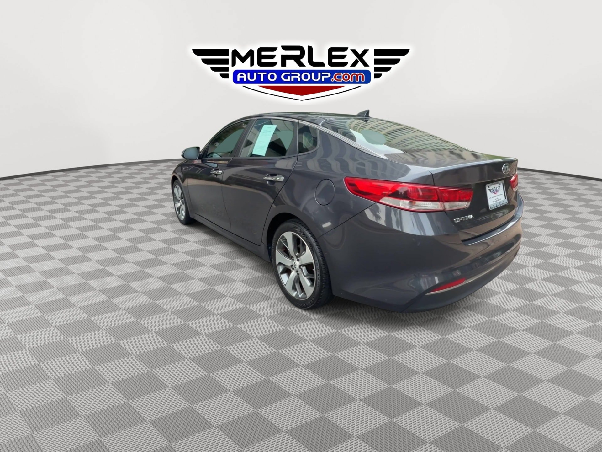 Used 2017 Kia Optima LX FWD image 6